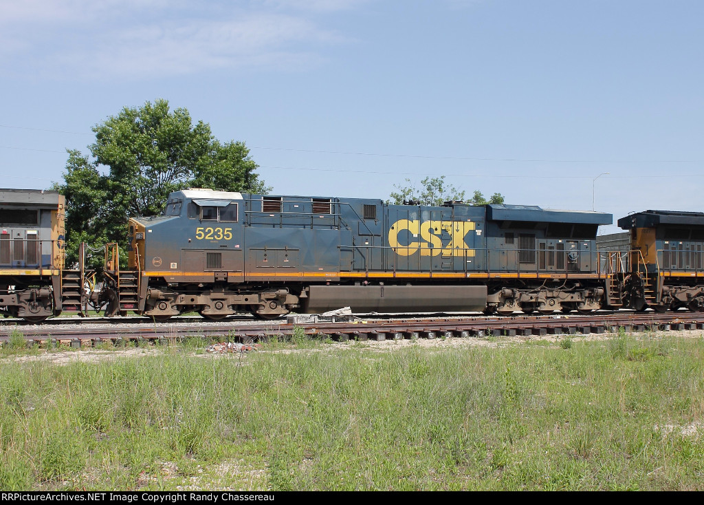 CSXT 5235, M692-23